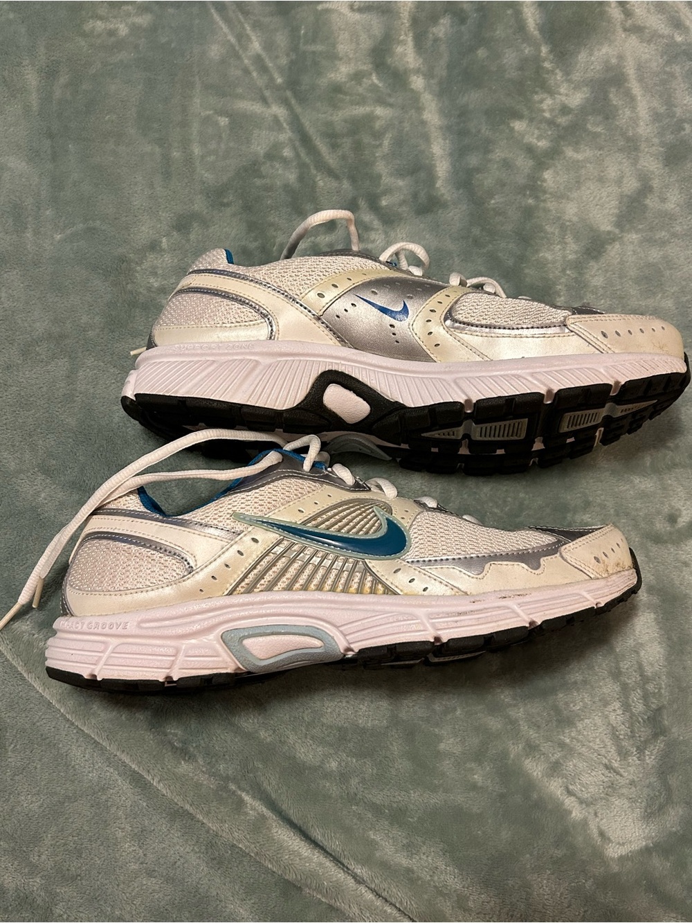 Nike White Silver Teal Blue Women's Running Sneakers